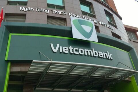 Vì sao Vietcombank tự tin tăng phí dịch vụ?