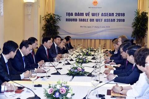 Phó Thủ tướng Phạm Bình Minh chủ trì Tọa đàm về Hội nghị WEF ASEAN 2018
