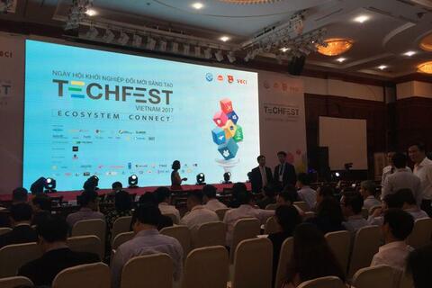 Y tế điện tử: Đường còn dài và rất xa