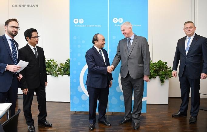 Thủ tướng đối thoại với các doanh nghiệp hàng đầu Đan Mạch thu tuong doi thoai voi cac doanh nghiep hang dau dan mach
