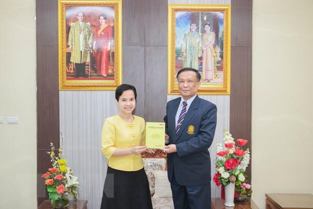 xuat ban sach tieng anh ve chu tich ho chi minh tai thai lan